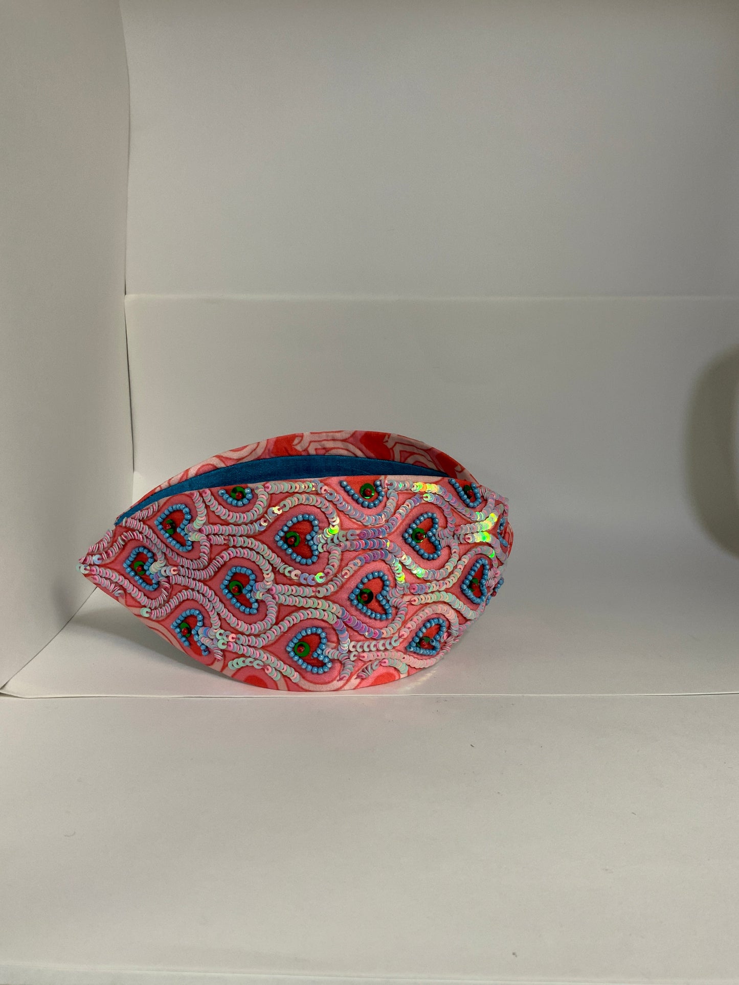 Heartbreaker Knotted Headband – Coral
